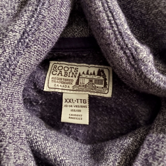 ROOTS Sweater - Picture 2 of 4